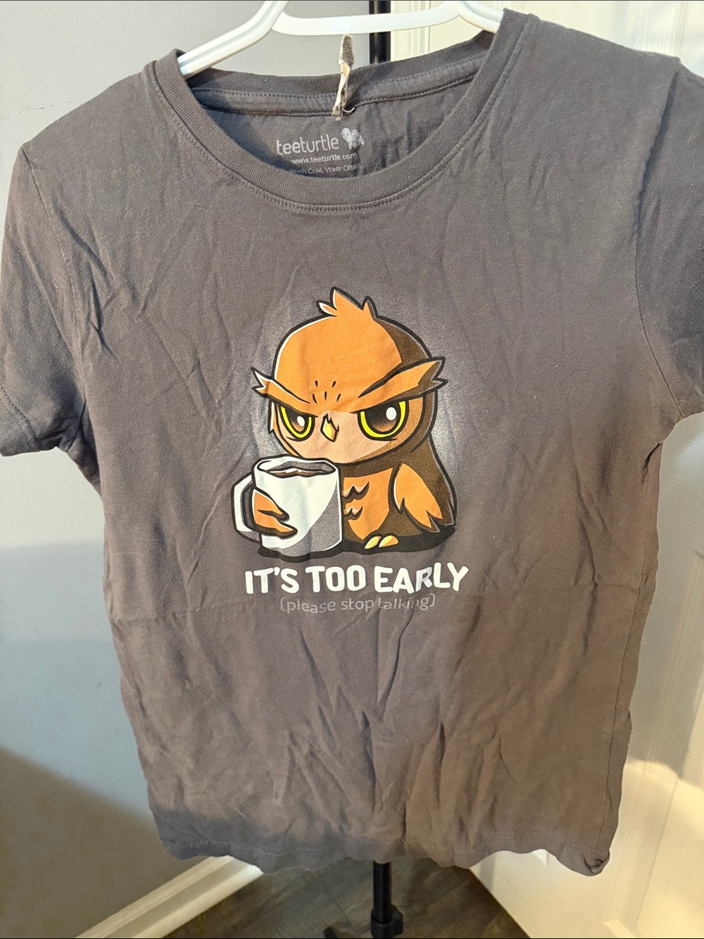 TeeTurtle Women's Gray 'It's Too Early' Owl Graphic Tee